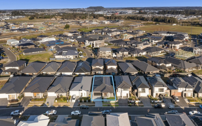 16 Vines Way, CATHERINE FIELD, NSW 2557 AUS