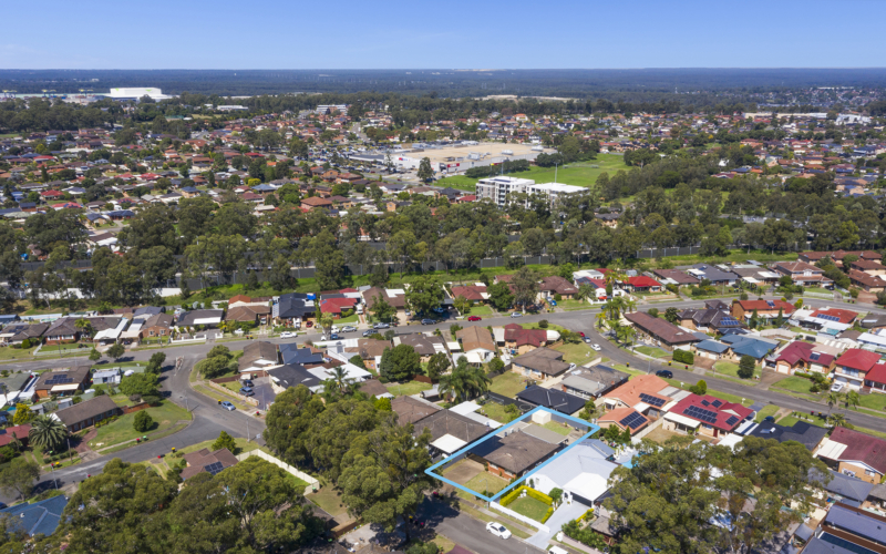 11 Darling Avenue, LURNEA, NSW 2170 AUS