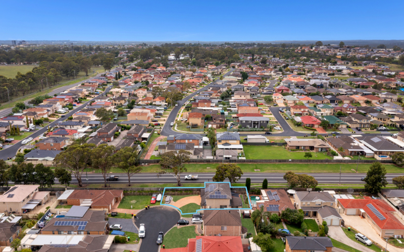 21 Cherry Place, PRESTONS, NSW 2170 AUS