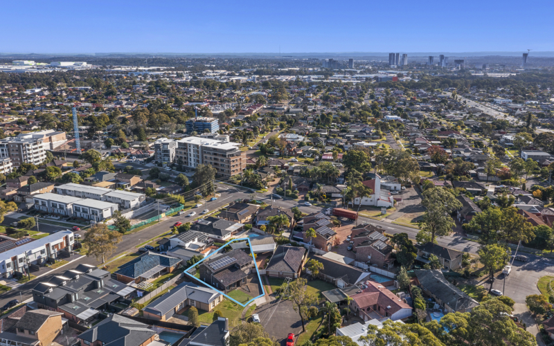 3 Ingoola Close, MOOREBANK, NSW 2170 AUS